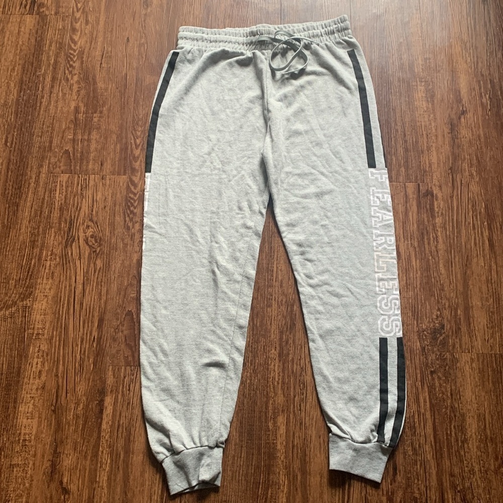 Women’s Jogger Pants Fearless Graphic X-Large Grey New